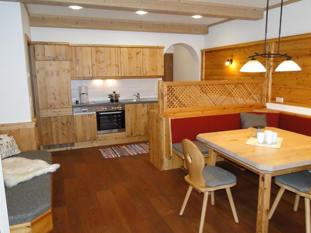 Appartement Gipfelsturm Haus im Ennstal Room photo