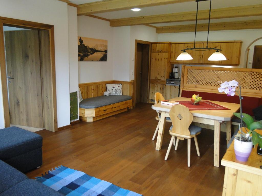 Appartement Gipfelsturm Haus im Ennstal Exterior photo